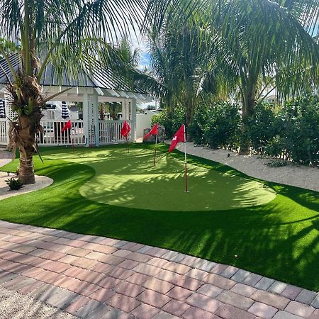 Tropic Isle At Anna Maria Island Inn ブレイデントン・ビーチ エクステリア 写真