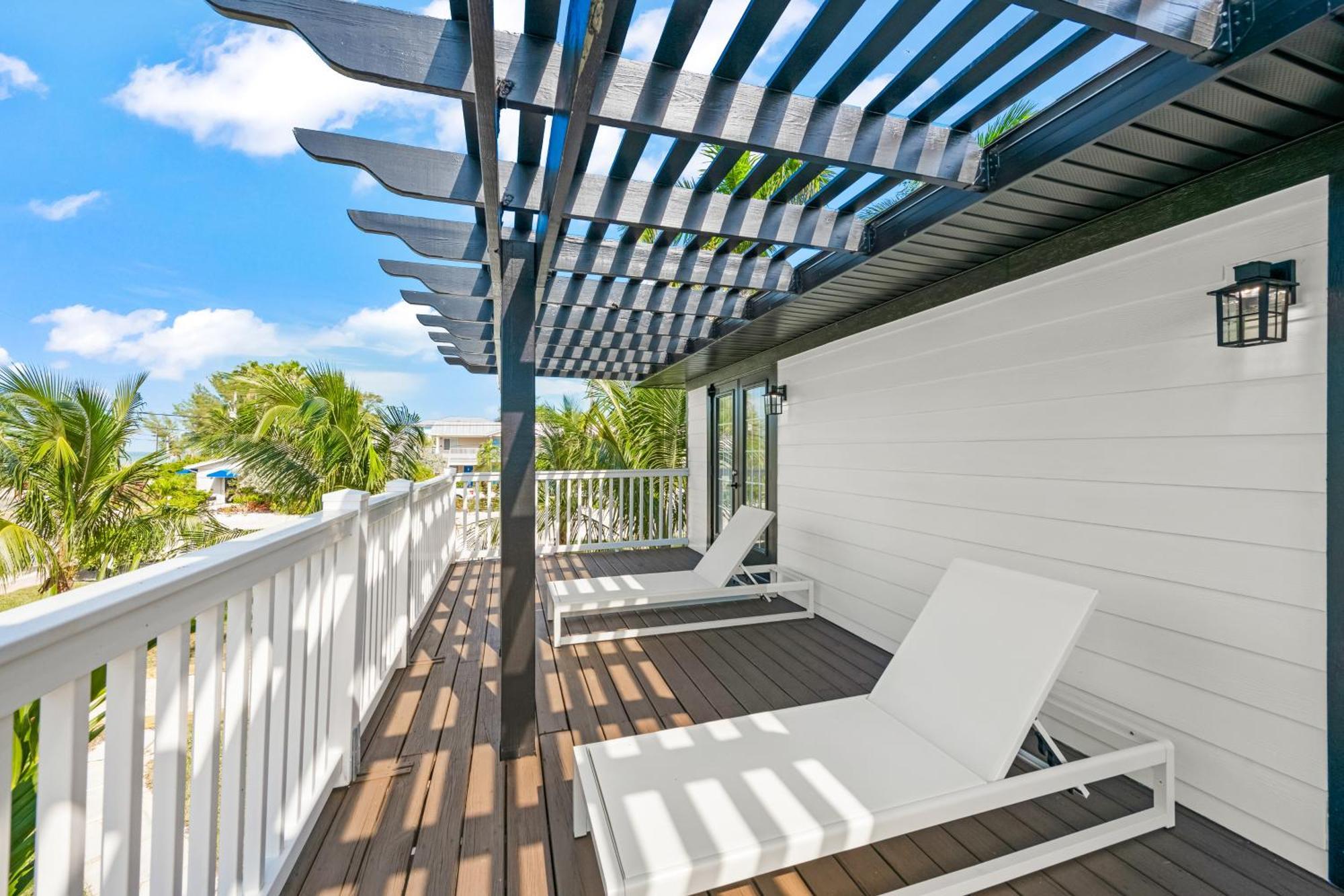 Tropic Isle At Anna Maria Island Inn ブレイデントン・ビーチ エクステリア 写真